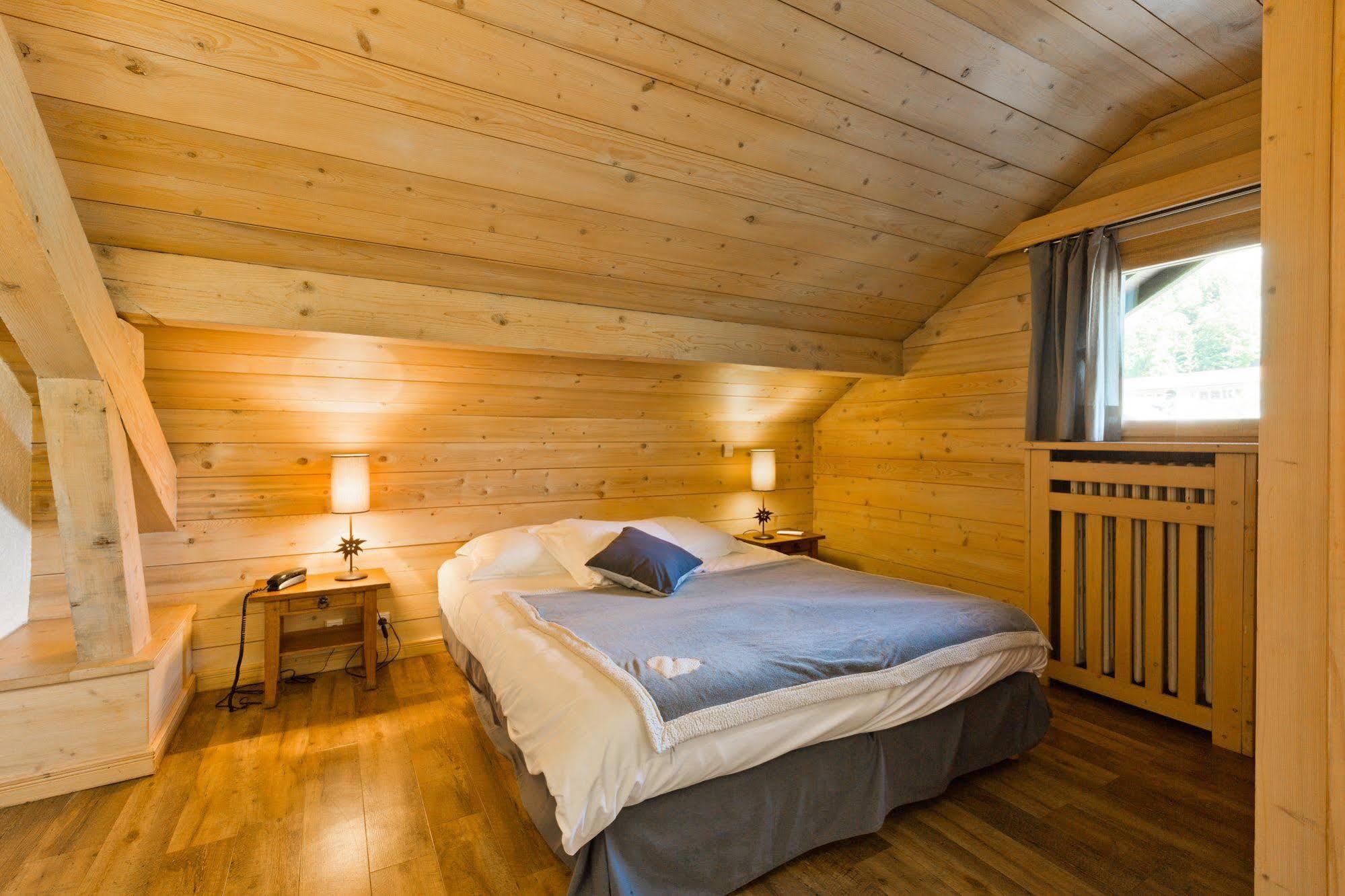 Hotel La Montagne La Clusaz Bagian luar foto