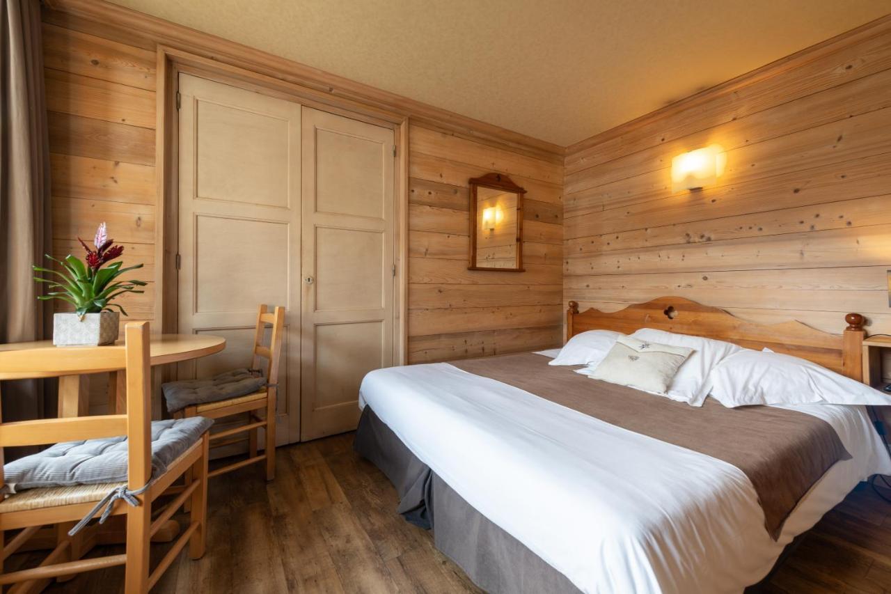 Hotel La Montagne La Clusaz Bagian luar foto